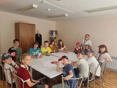 Первый отряд за общим столом